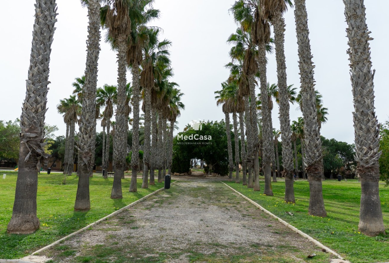 Resale - Villa -
Torrevieja - Los Balcones