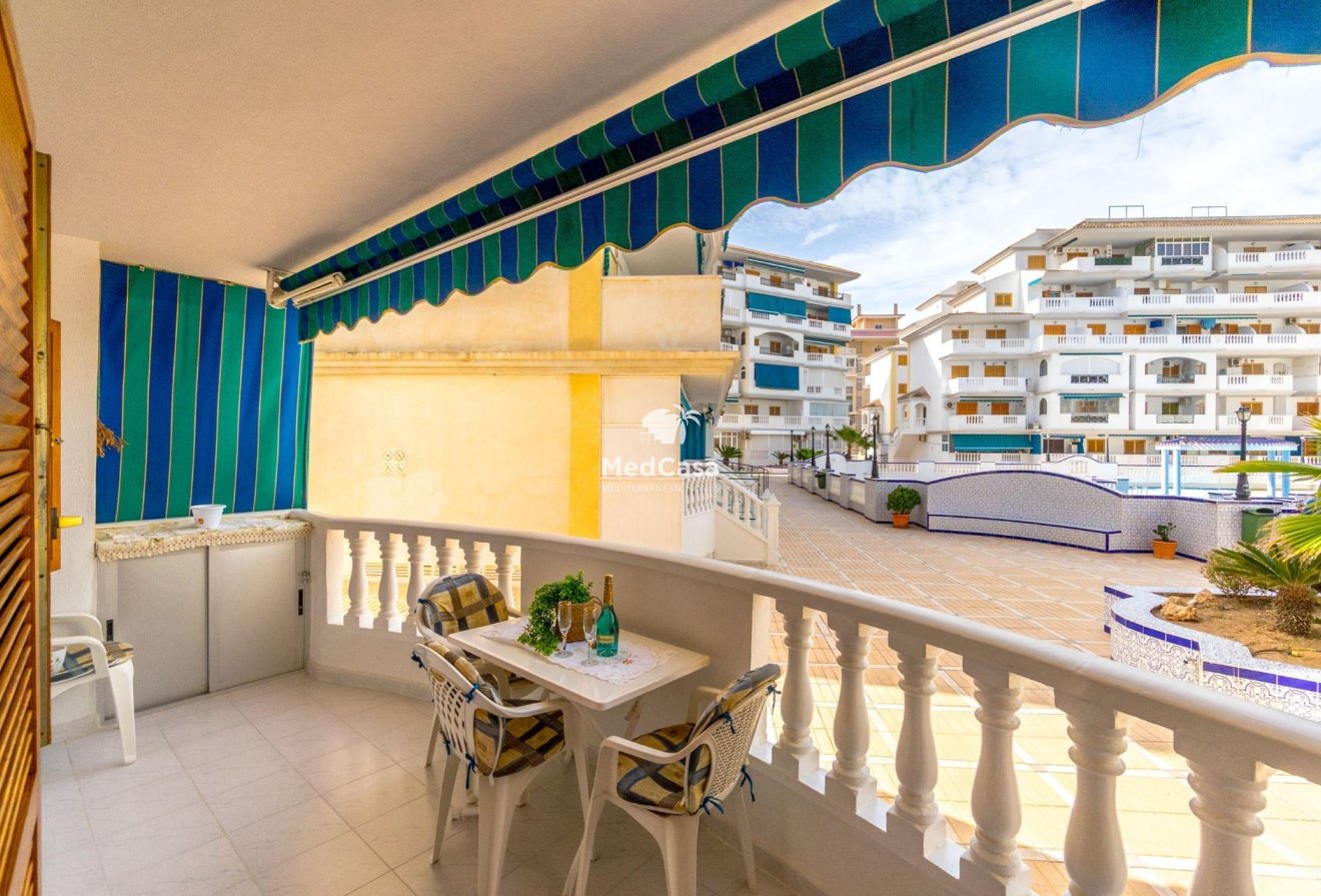 Wiederverkauf - Apartment -
Torrevieja - Los Europeos