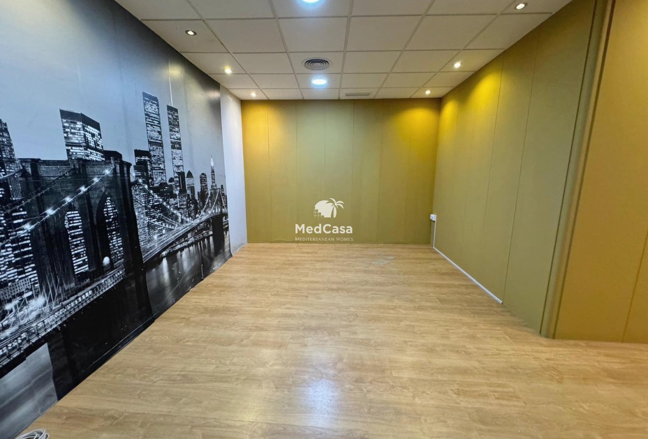Resale - Commercial -
Guardamar del Segura - Guardamar