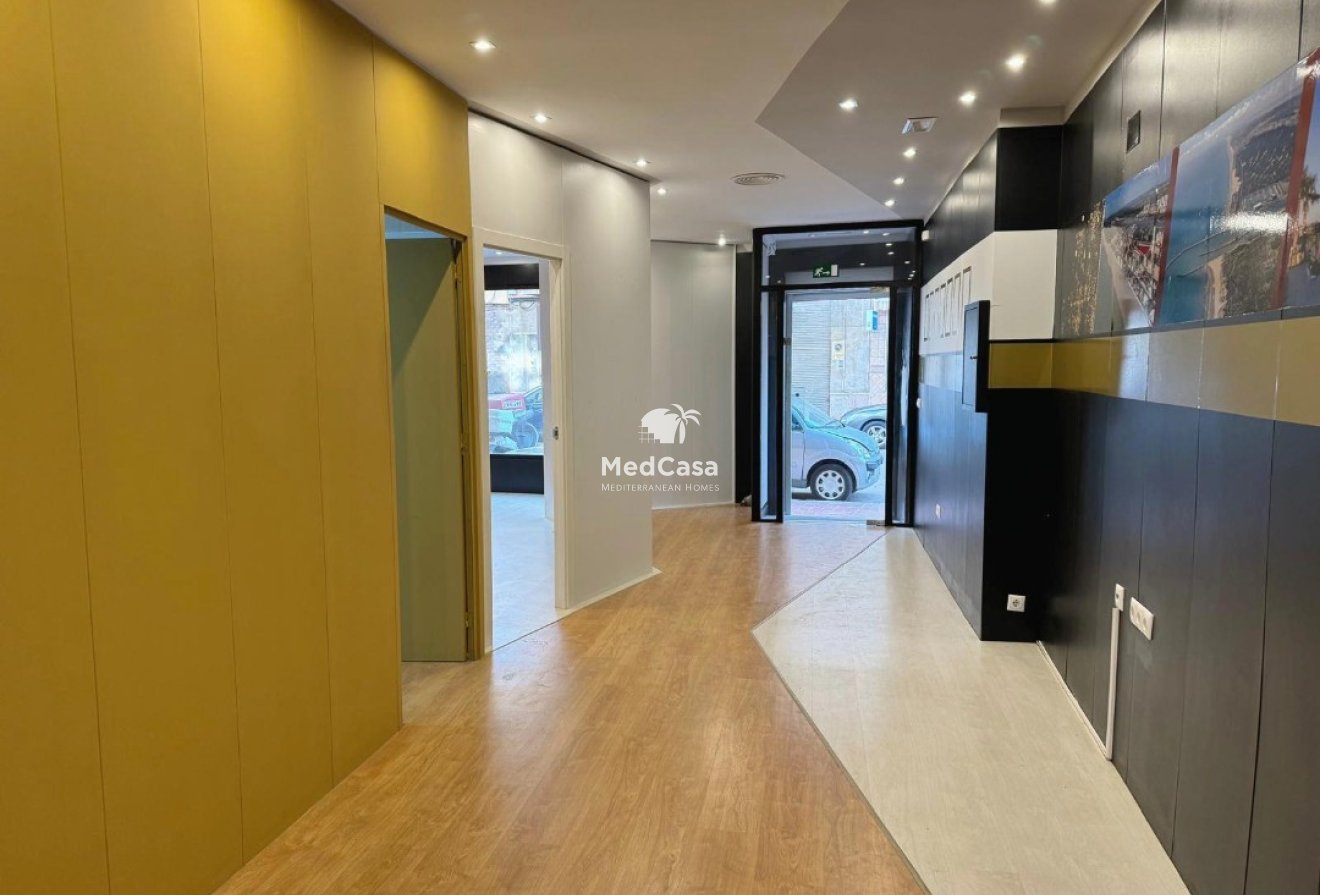 Resale - Commercial -
Guardamar del Segura - Guardamar
