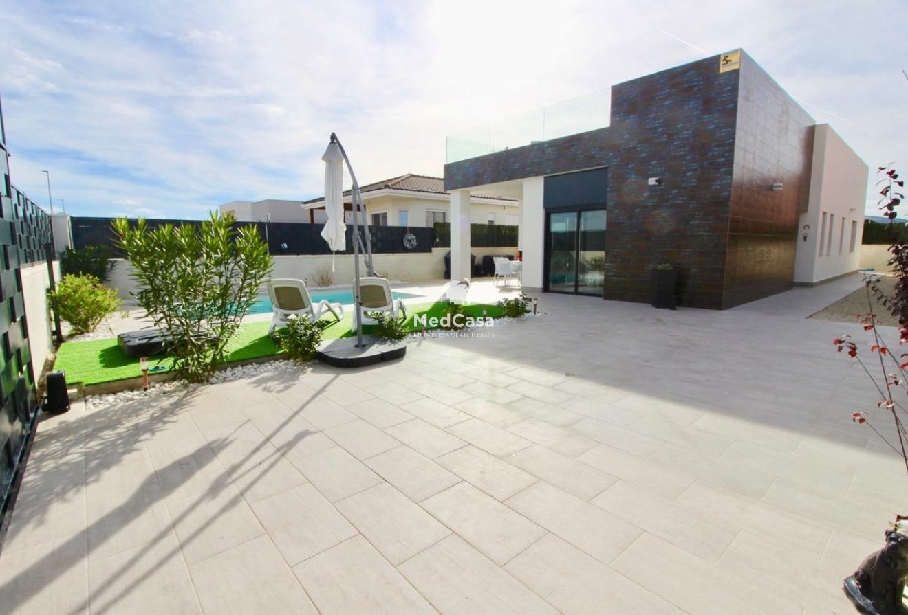 Obra nueva - Villa -
Aspe