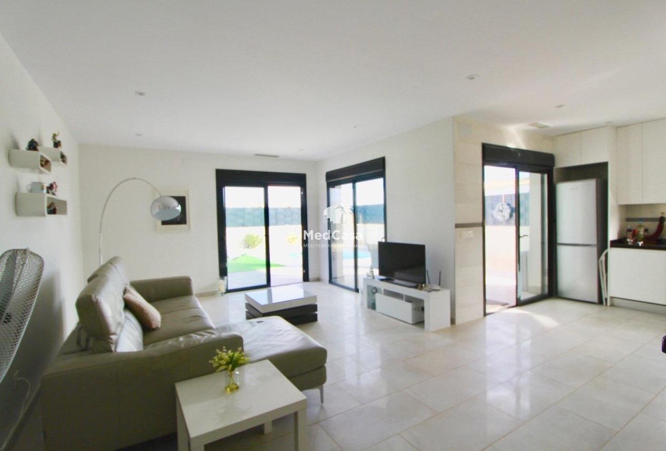 Obra nueva - Villa -
Aspe