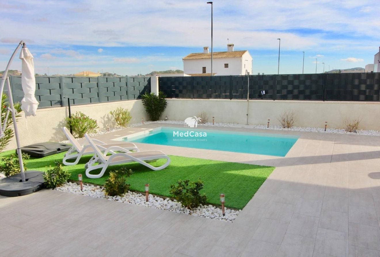 Obra nueva - Villa -
Aspe