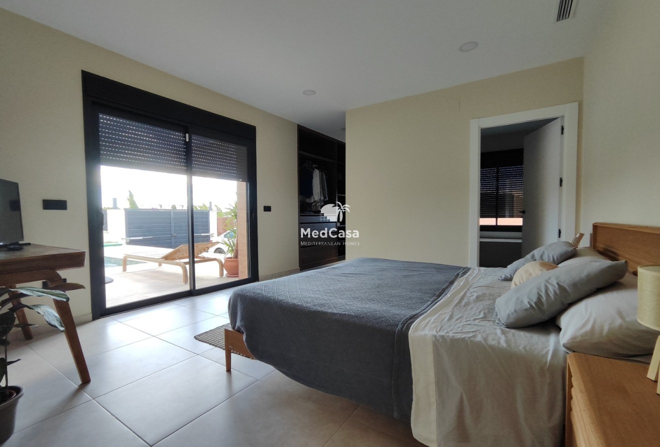 New Build - Villa -
Aspe