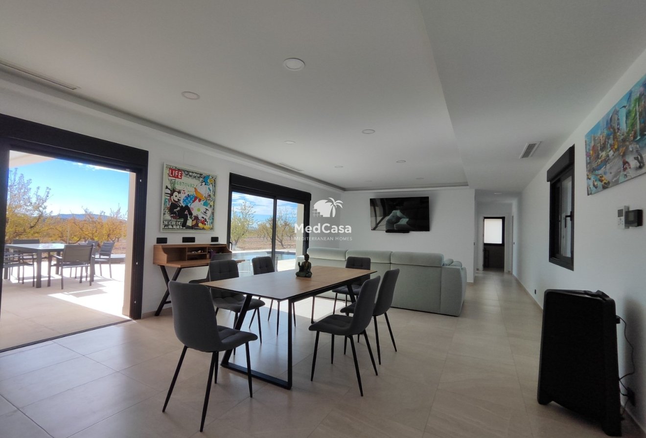 New Build - Villa -
Aspe