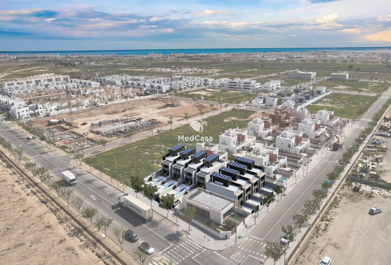 Obra nueva - Villa -
Pilar de la Horadada
