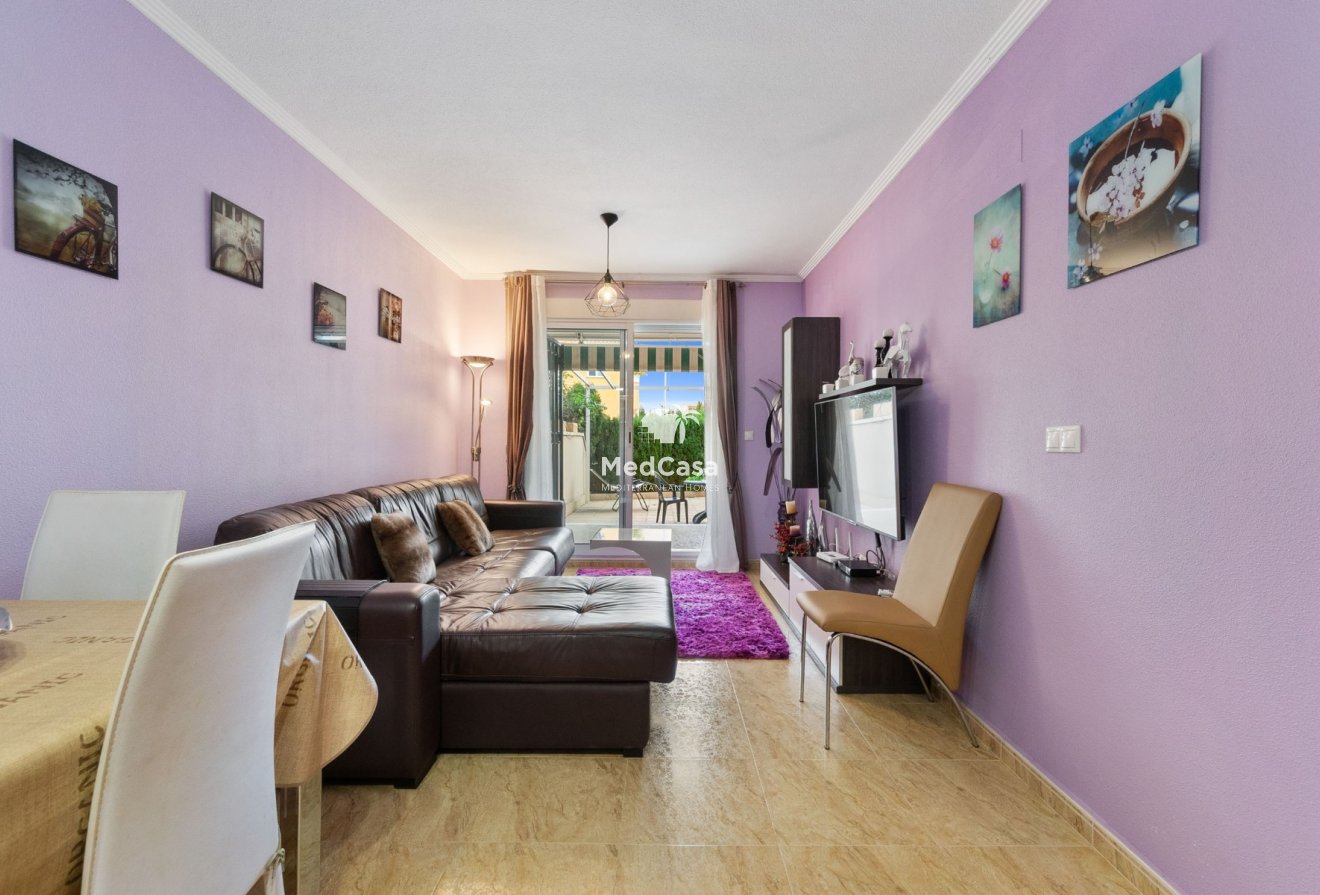 Resale - Ground floor apartment -
Orihuela Costa - Campoamor