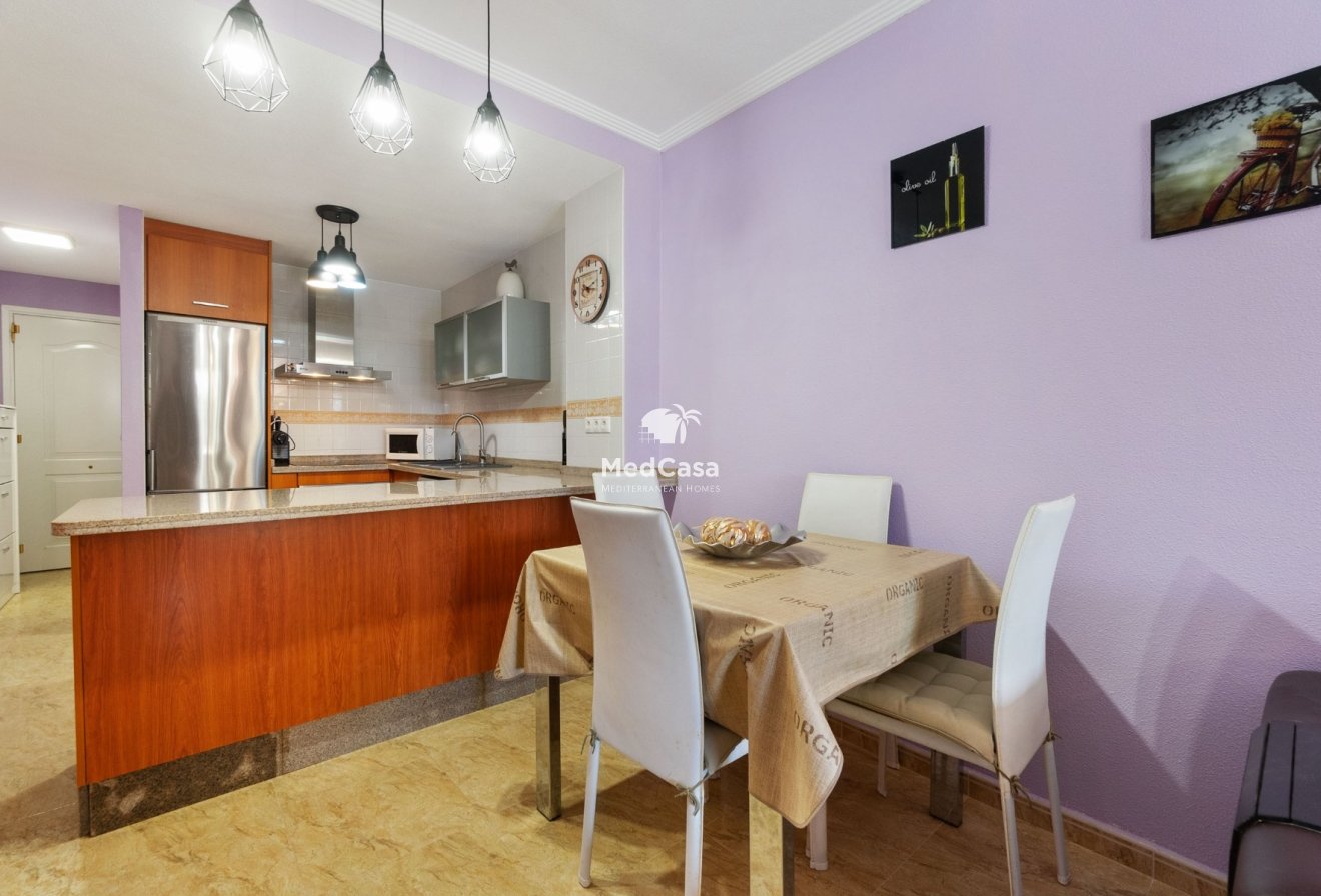 Resale - Ground floor apartment -
Orihuela Costa - Campoamor