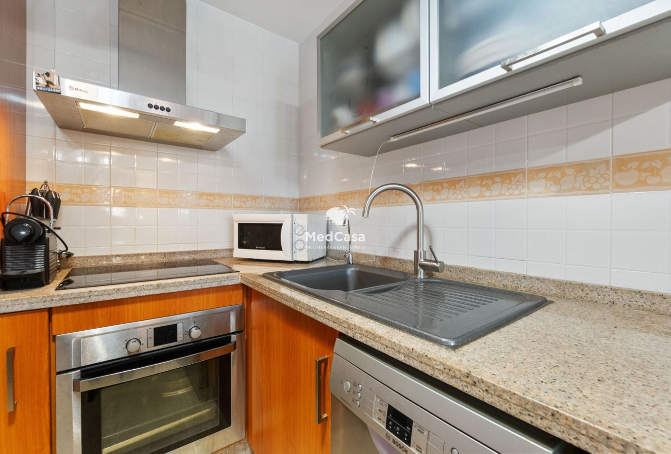 Resale - Ground floor apartment -
Orihuela Costa - Campoamor