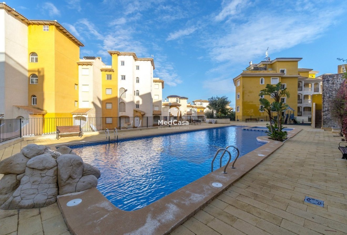 Resale - Ground floor apartment -
Orihuela Costa - Campoamor