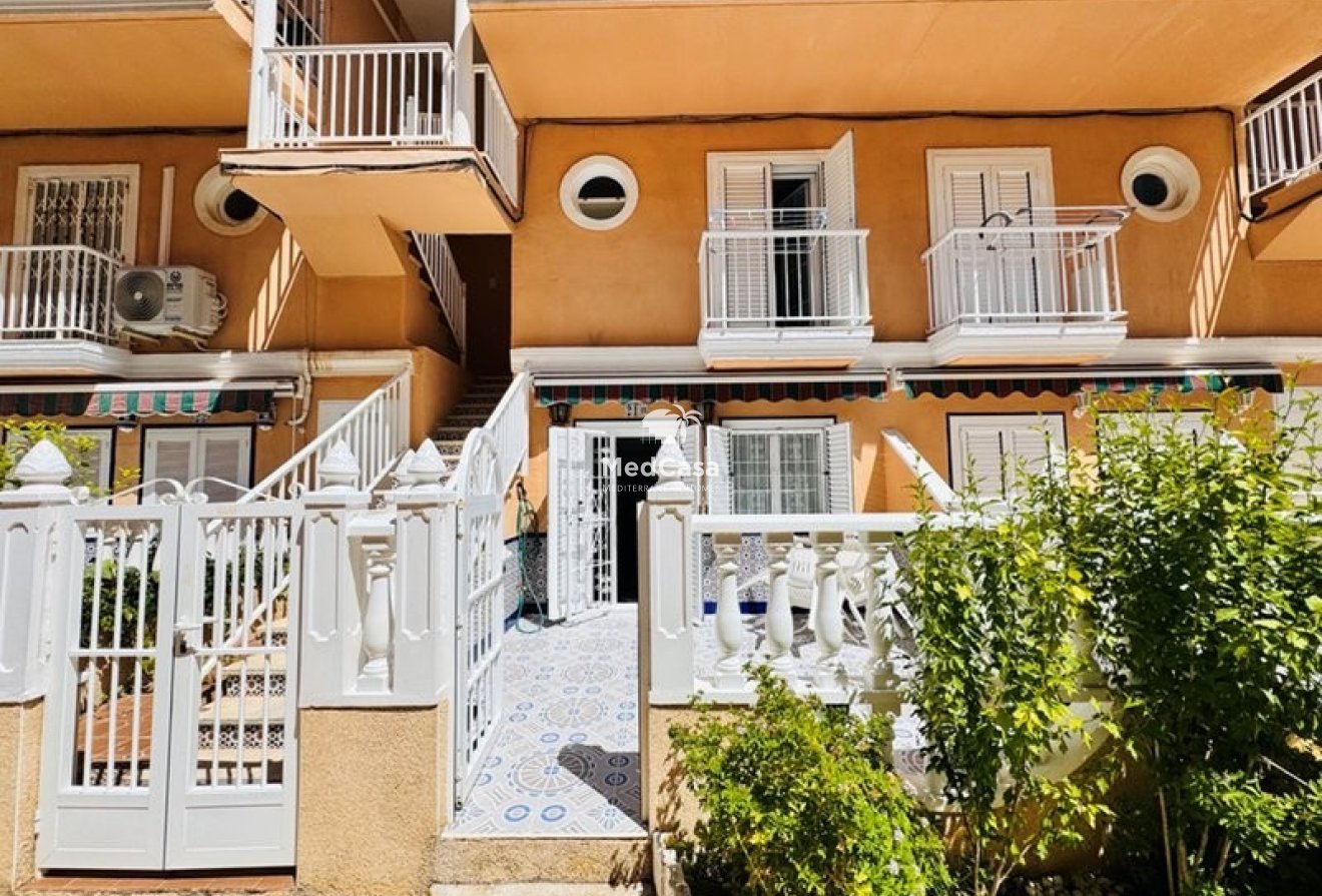 Resale - Townhouse -
Torrevieja - Torrelamata - La Mata