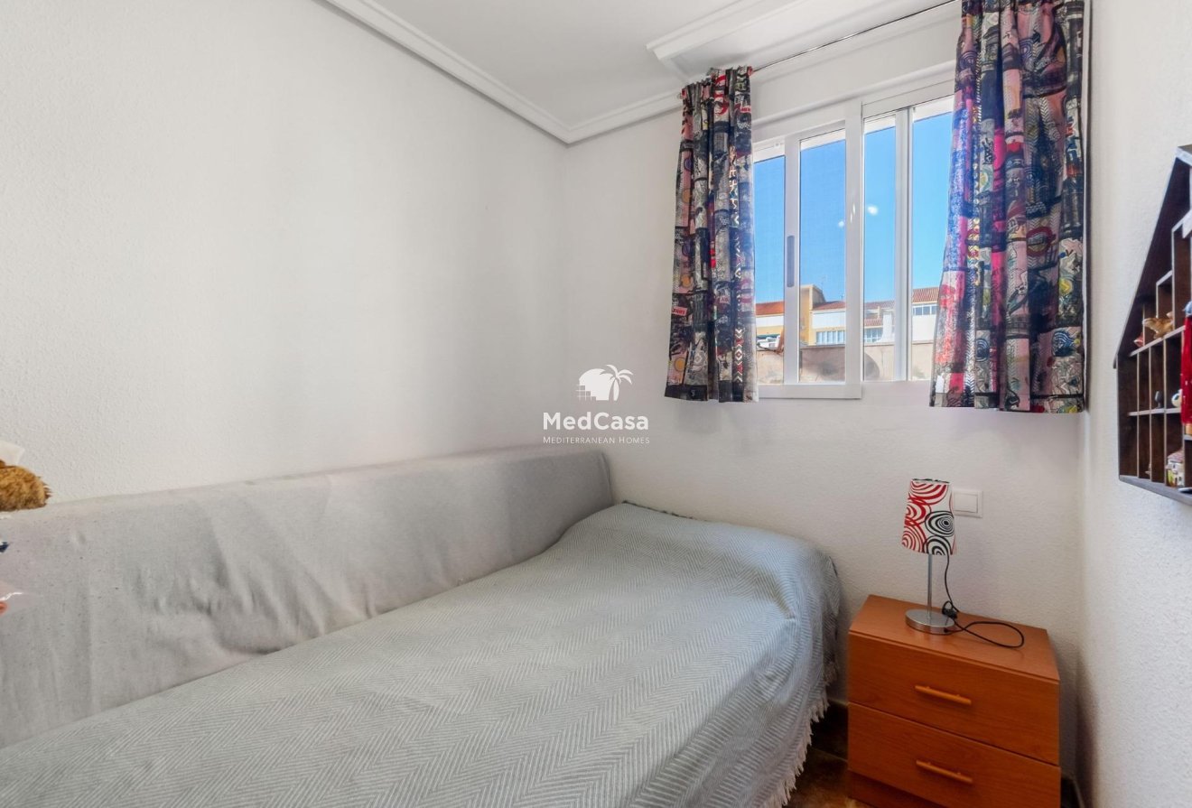 Segunda mano - Apartamento -
Torrevieja - La Mata