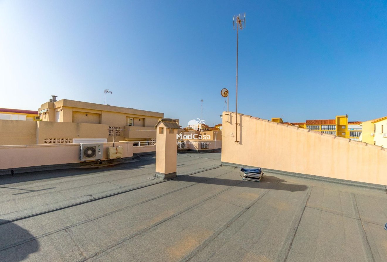 Segunda mano - Apartamento -
Torrevieja - La Mata