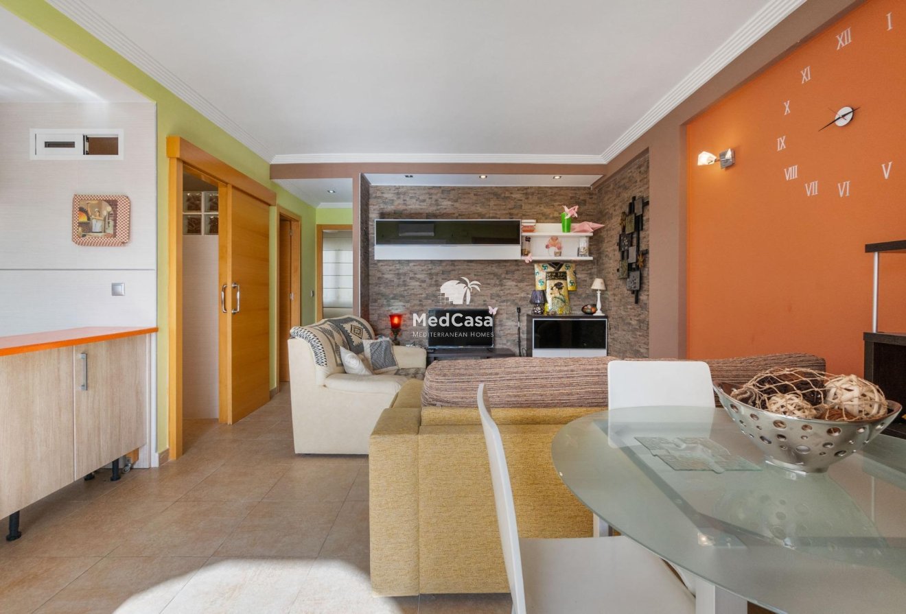 Segunda mano - Apartamento -
Torrevieja - Los Europeos