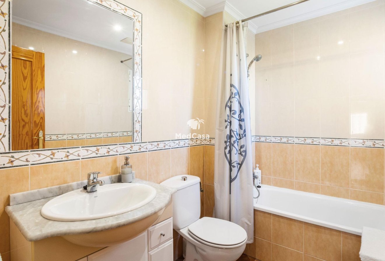 Wiederverkauf - Apartment -
Orihuela Costa - Altos de Campoamor