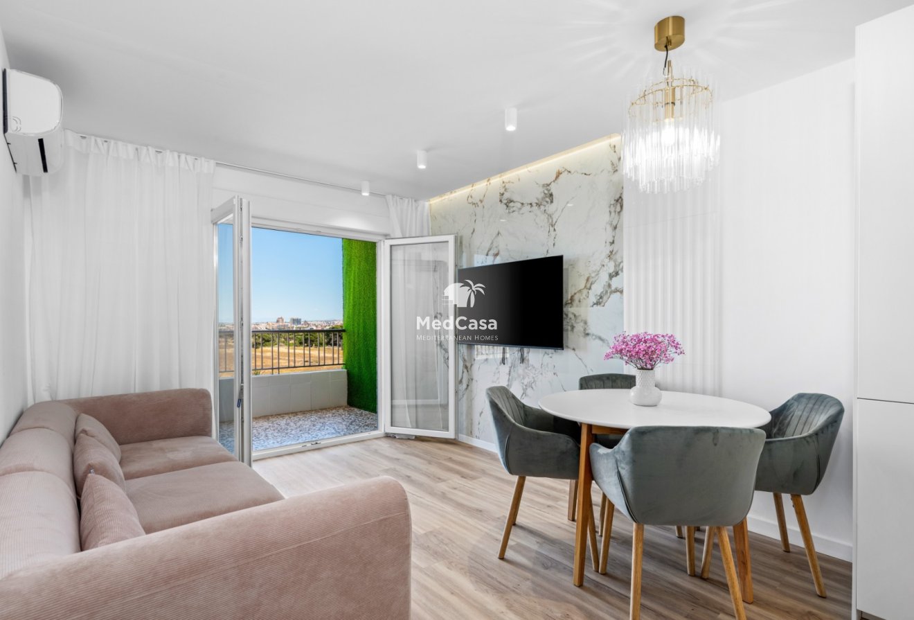 Resale - Apartment -
Orihuela Costa