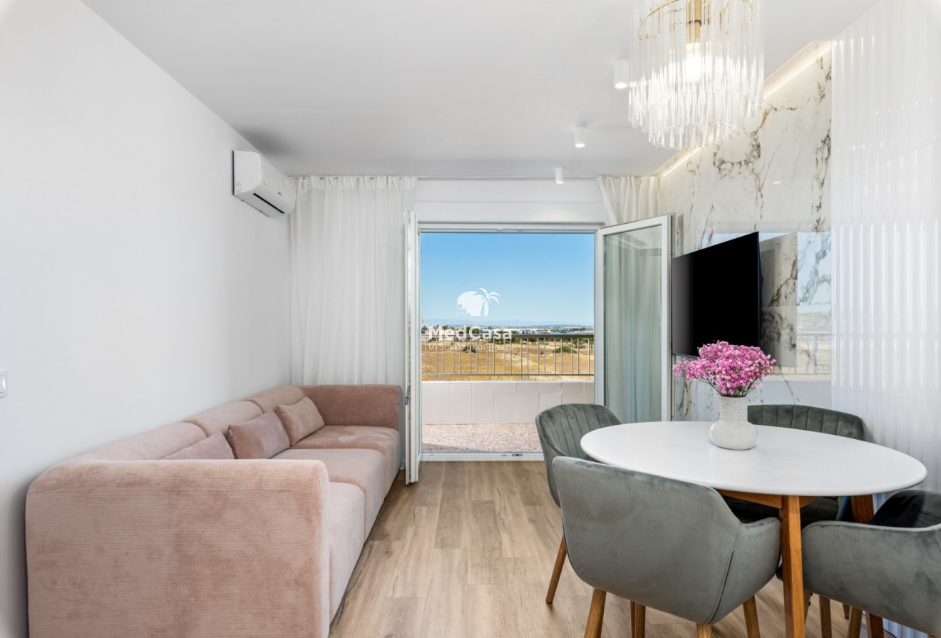 Resale - Apartment -
Orihuela Costa