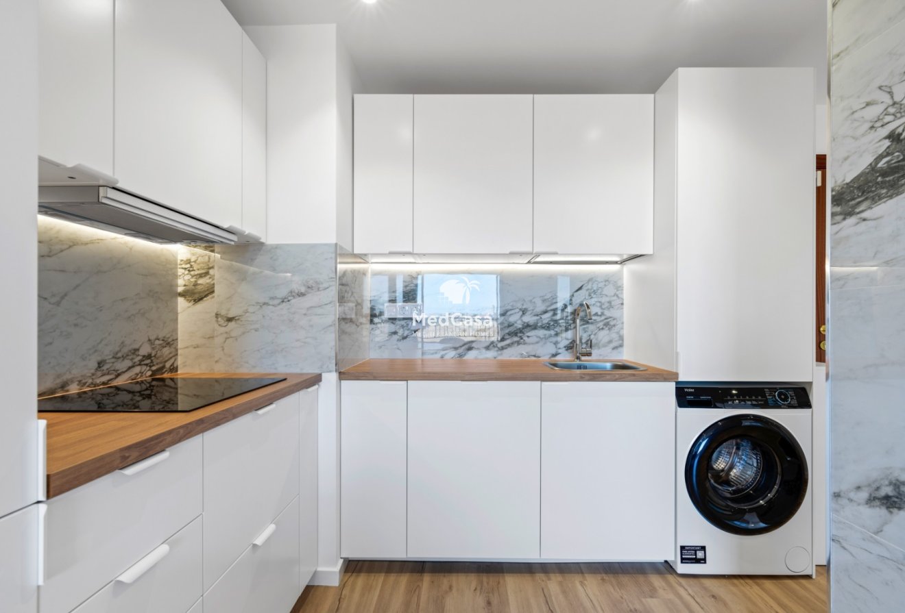 Resale - Apartment -
Orihuela Costa