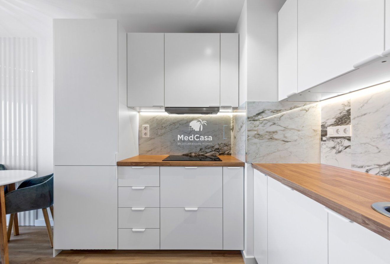 Resale - Apartment -
Orihuela Costa