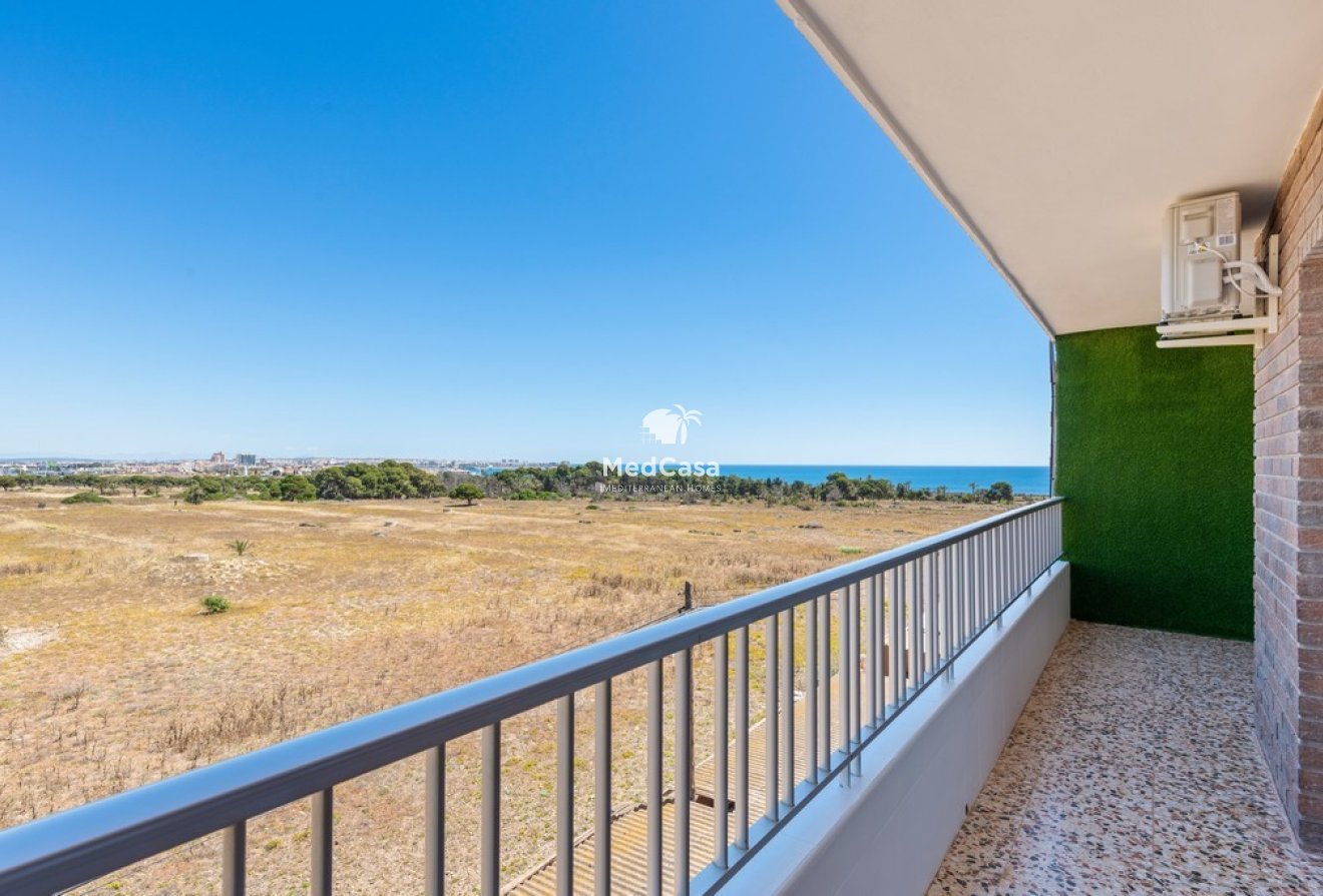 Resale - Apartment -
Orihuela Costa