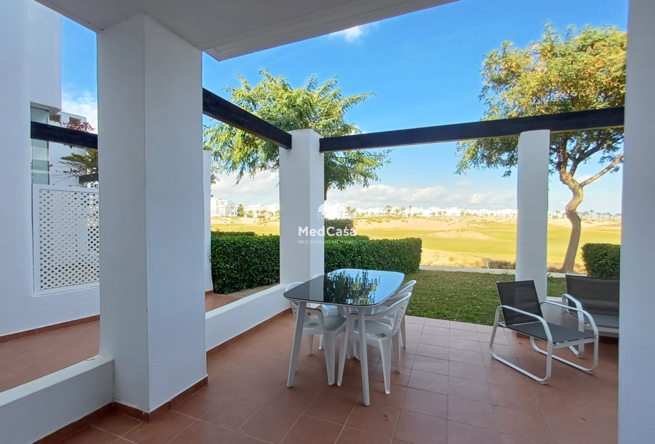 Segunda mano - Apartamento planta baja -
Roldan