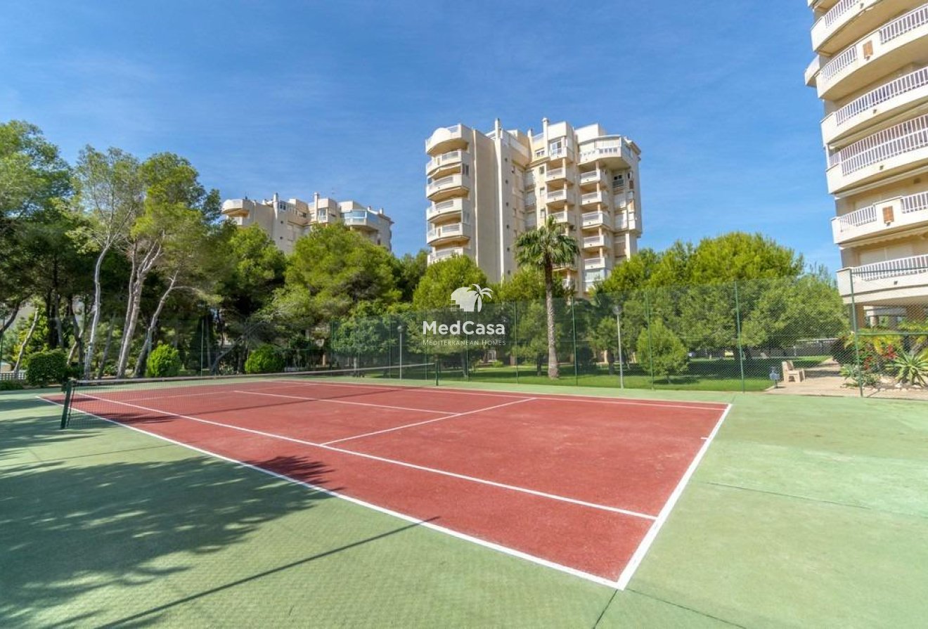Resale - Apartment -
Orihuela Costa - Altos de Campoamor