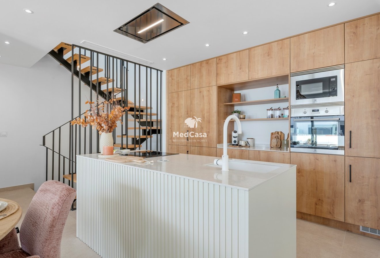 Obra nueva - Semi pareado -
Dolores