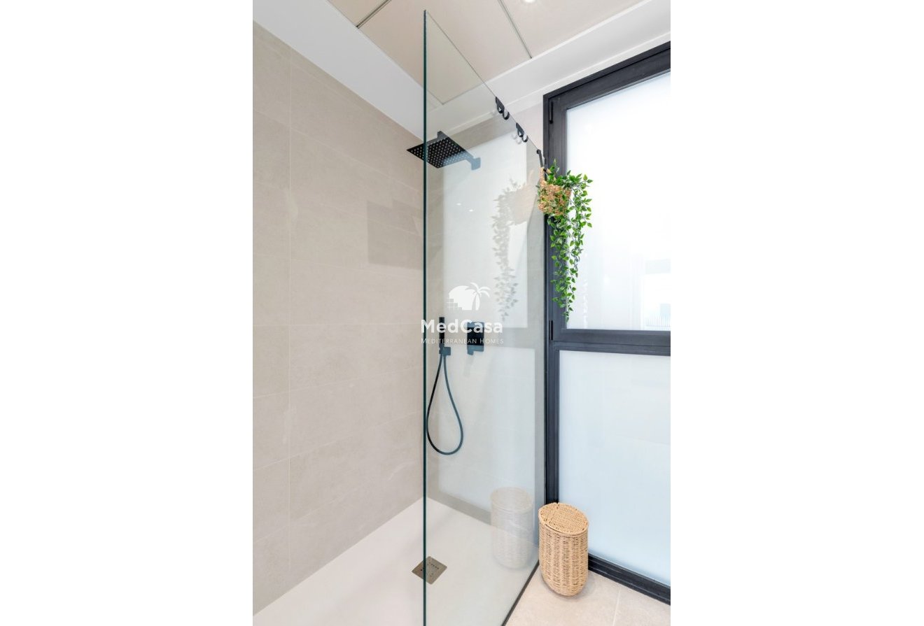 Obra nueva - Semi pareado -
Dolores