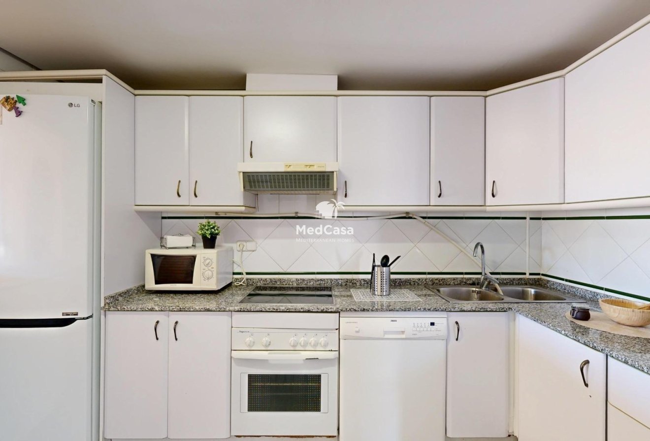 Resale - Apartment -
Orihuela Costa - Campoamor