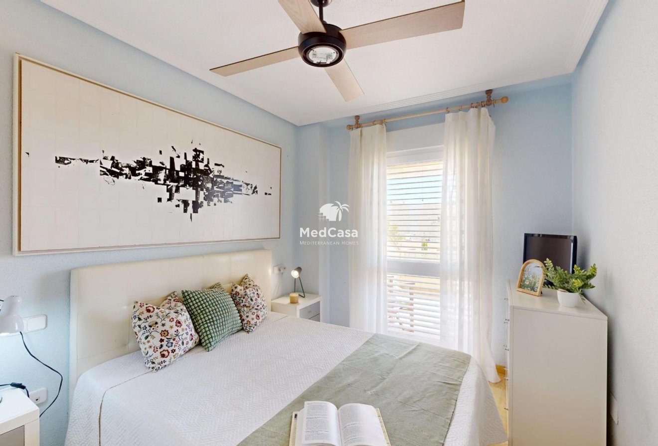 Resale - Apartment -
Orihuela Costa - Campoamor