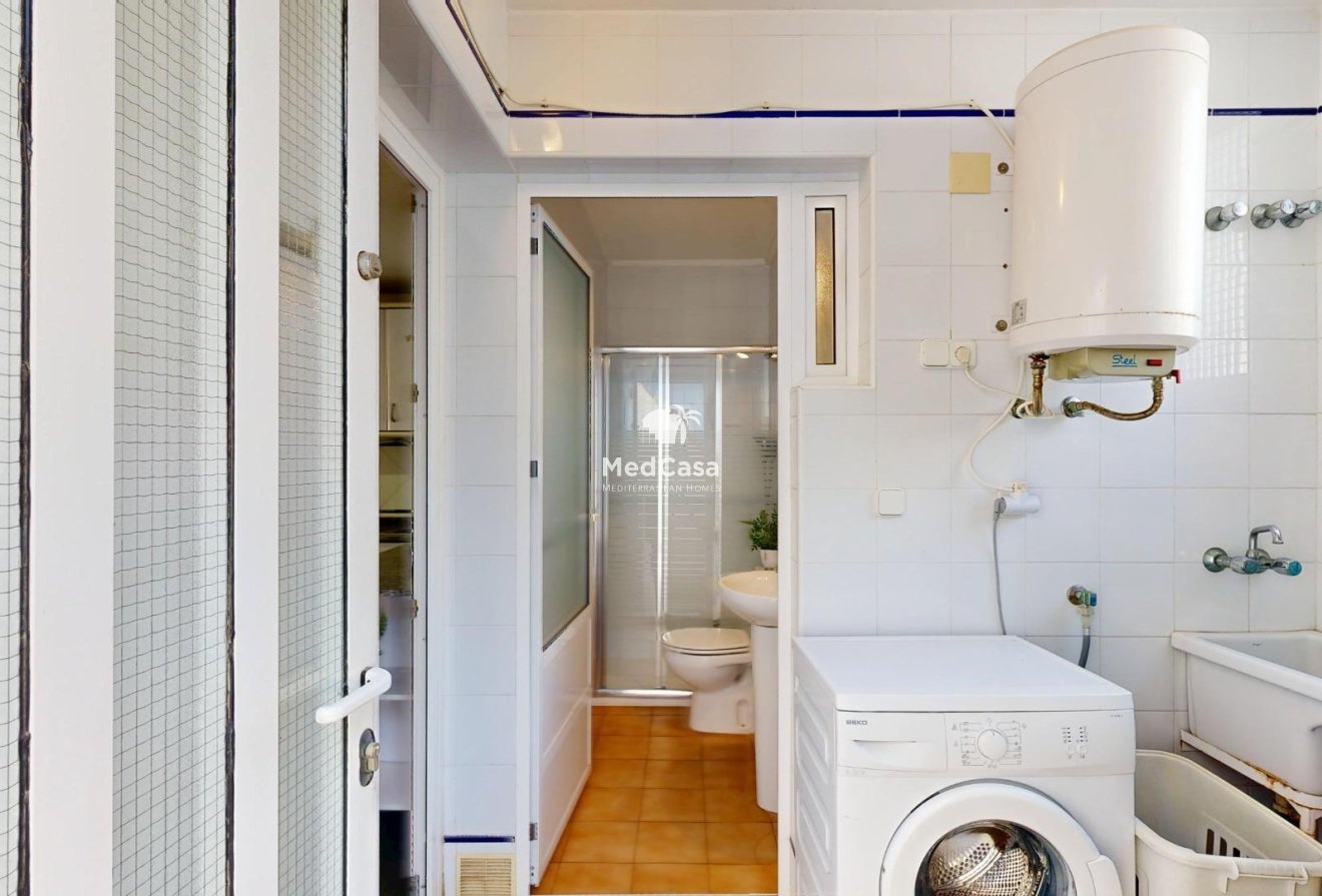 Resale - Apartment -
Orihuela Costa - Campoamor