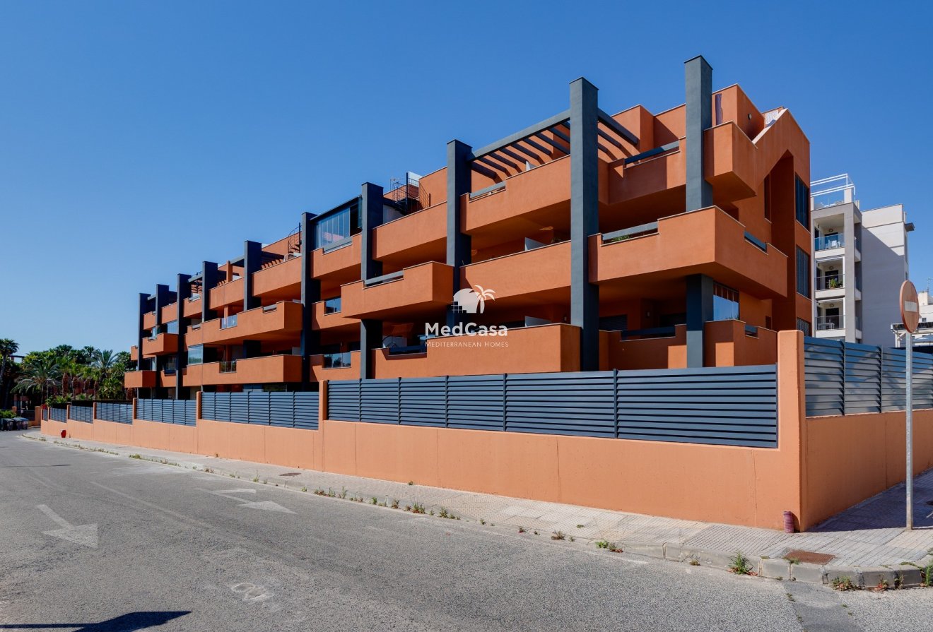 Resale - Apartment -
Orihuela Costa - Villamartín