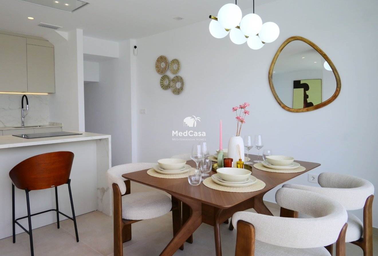 Obra nueva - Semi pareado -
Dolores