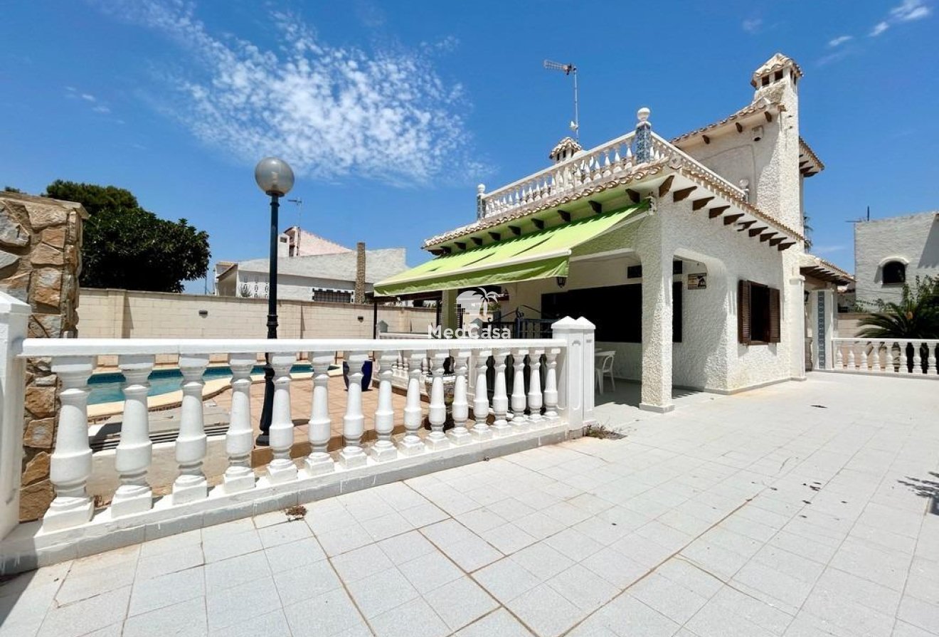 Segunda mano - Villa -
Orihuela Costa - La Zenia