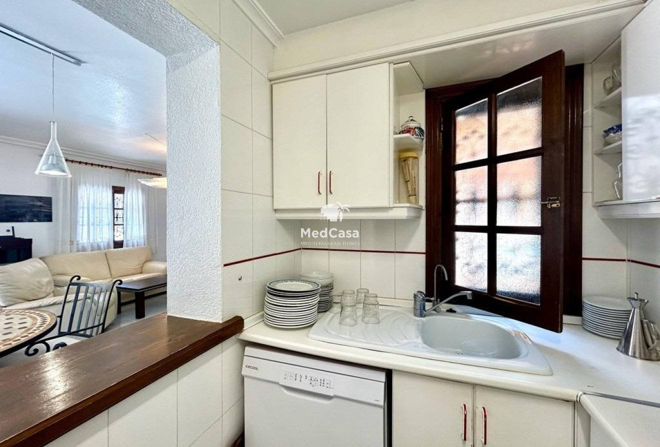 Segunda mano - Villa -
Orihuela Costa - La Zenia