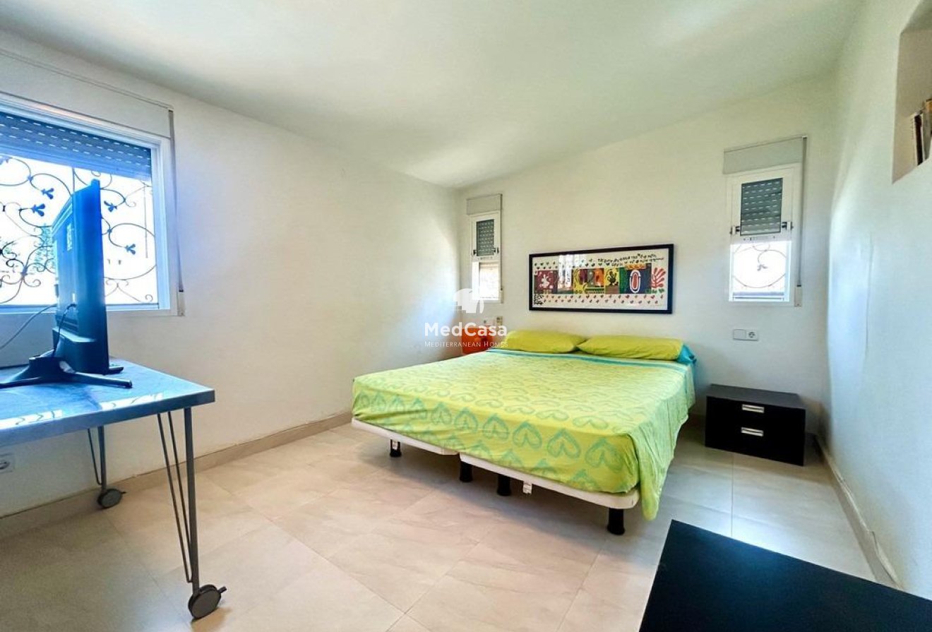 Segunda mano - Villa -
Orihuela Costa - La Zenia