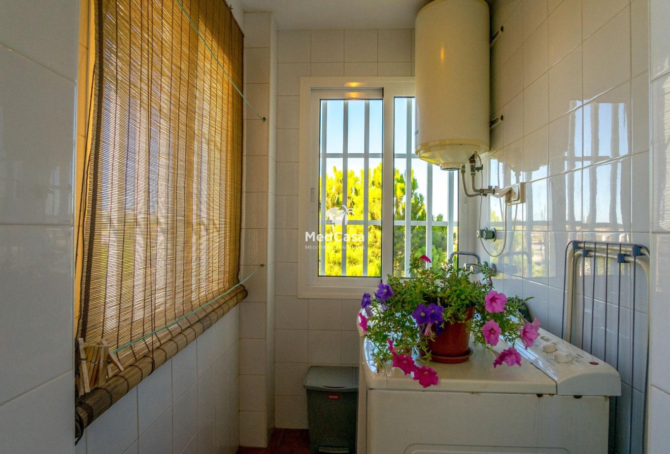 Resale - Apartment -
Orihuela Costa - Altos de Campoamor