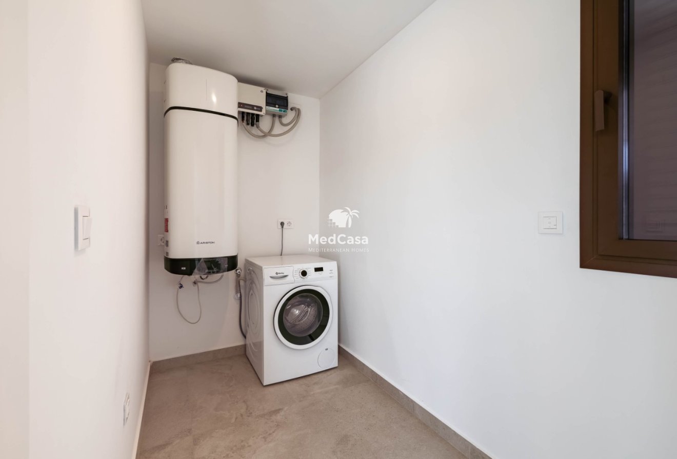 Neubau - Villa -
Golf La Finca