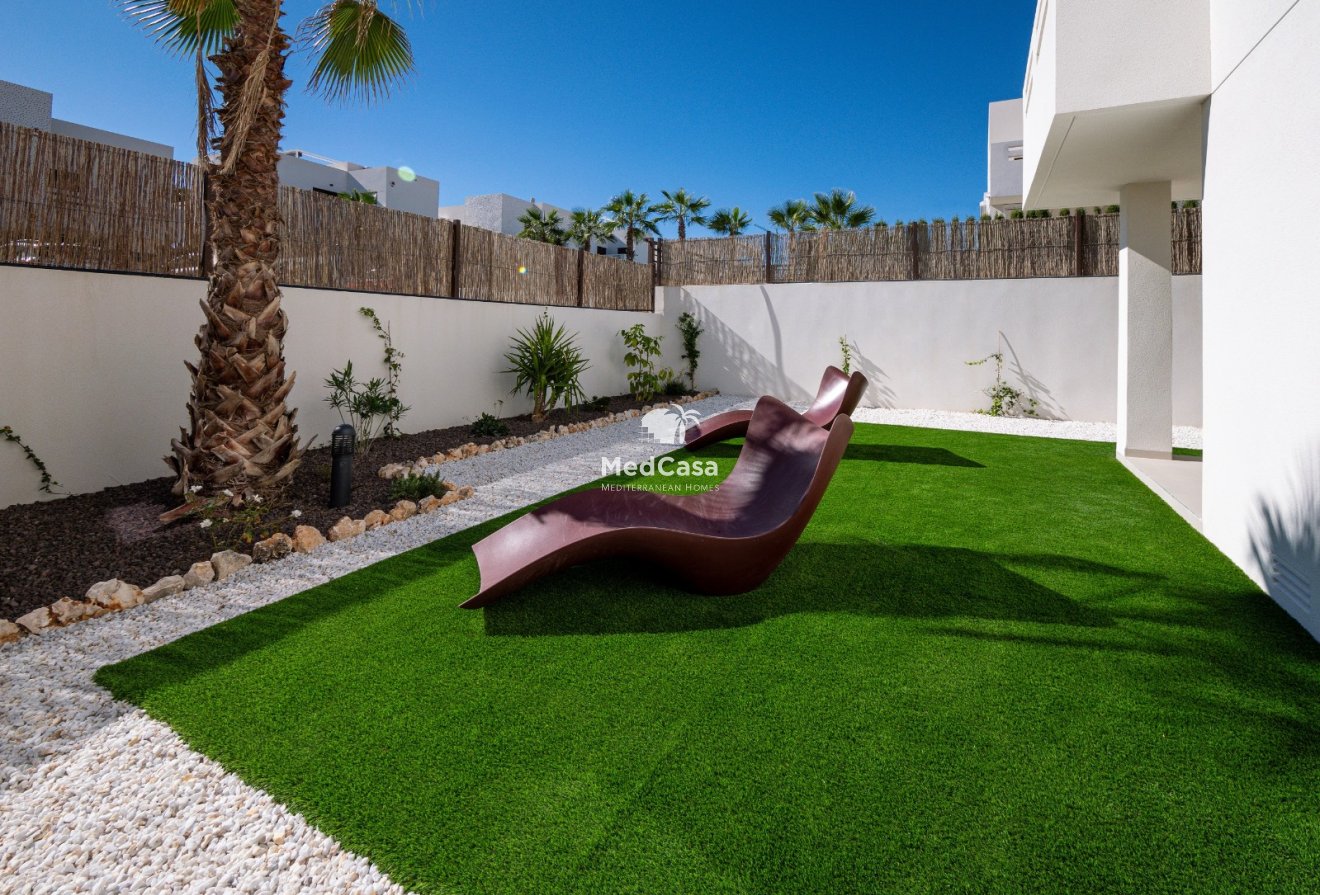 Obra nueva - Apartamento planta baja -
Golf La Finca