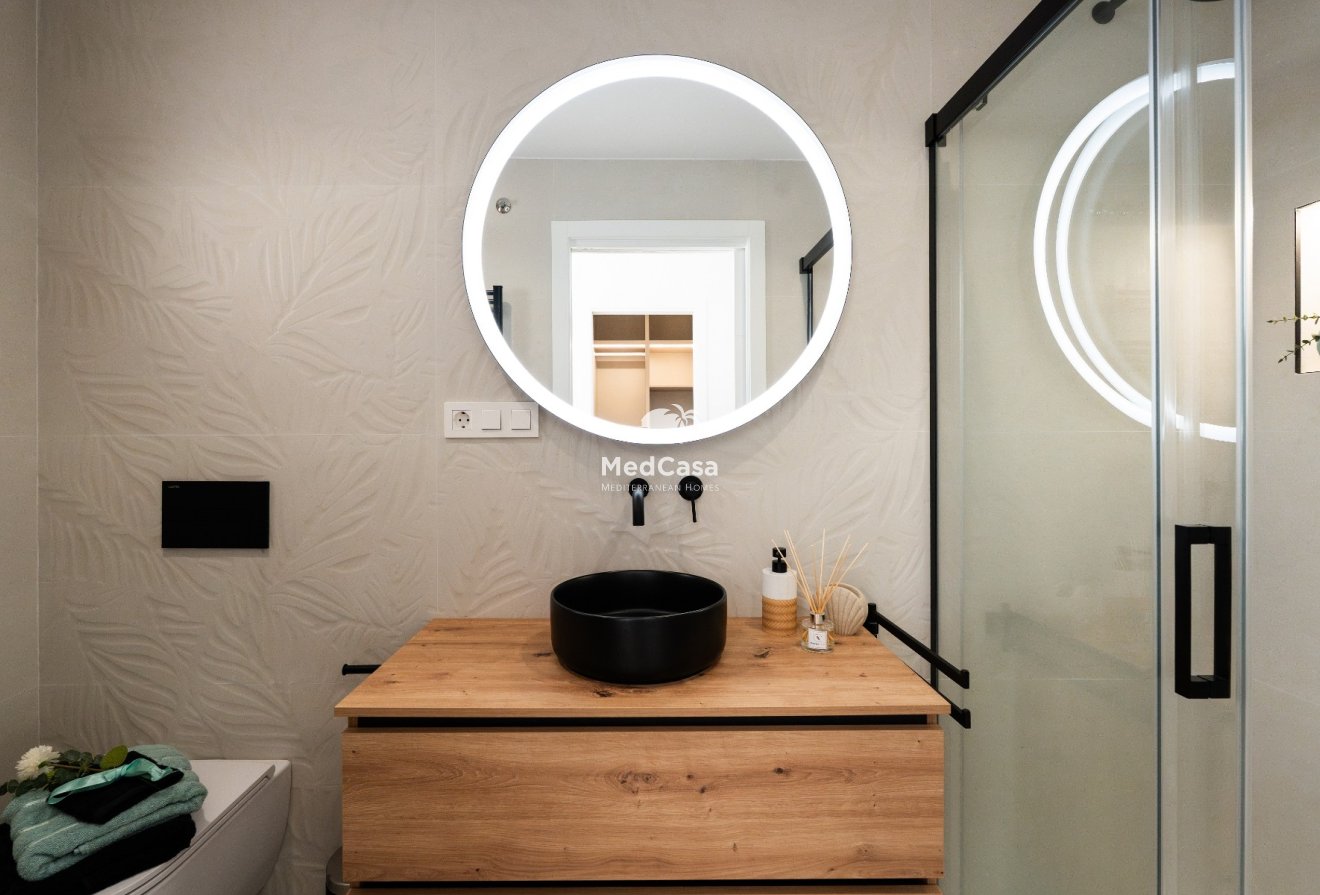 Obra nueva - Villa -
Alicante - Campoamor