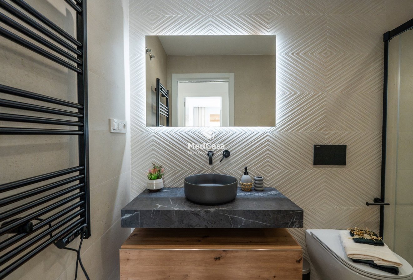 Obra nueva - Villa -
Alicante - Campoamor