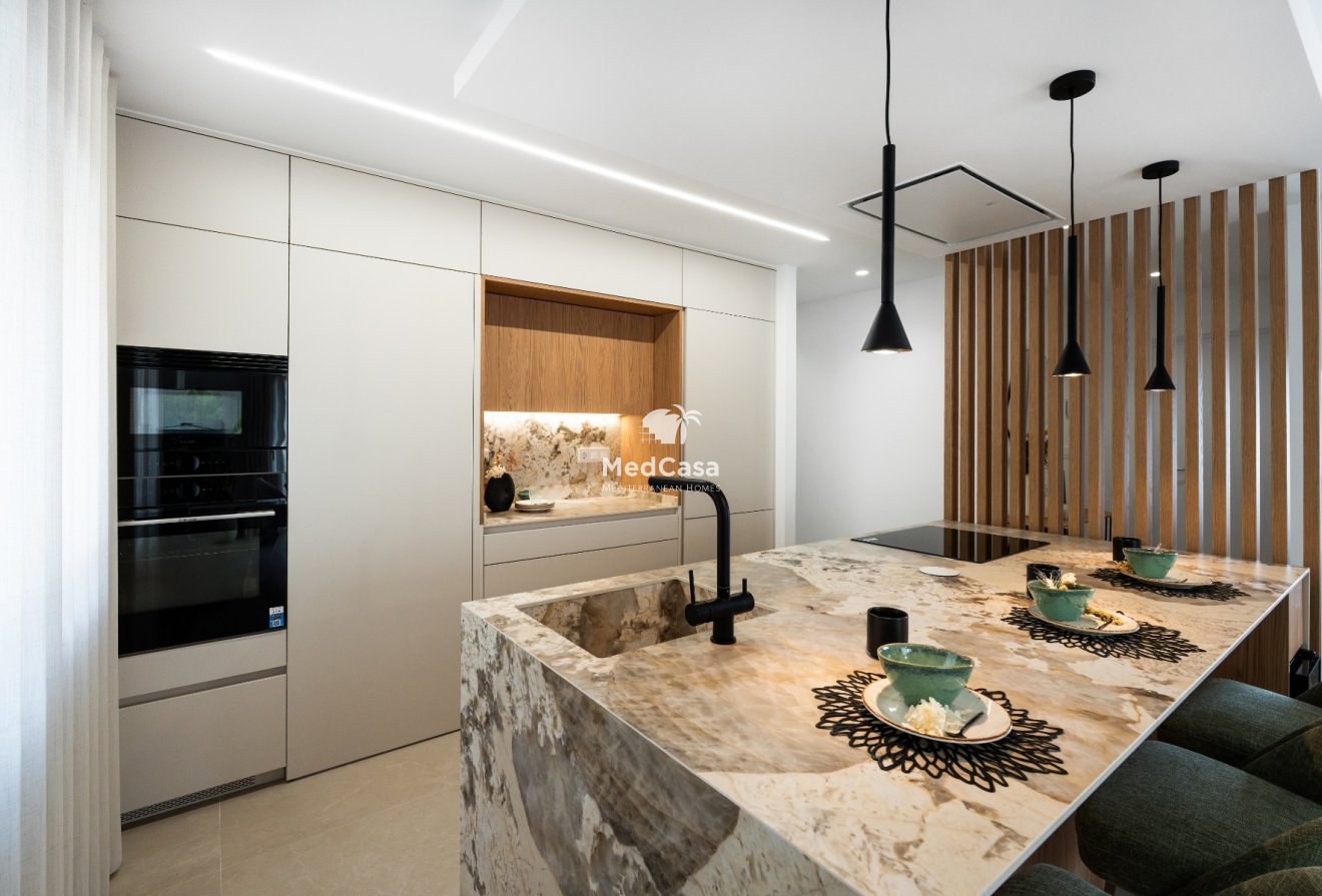 Obra nueva - Villa -
Alicante - Campoamor