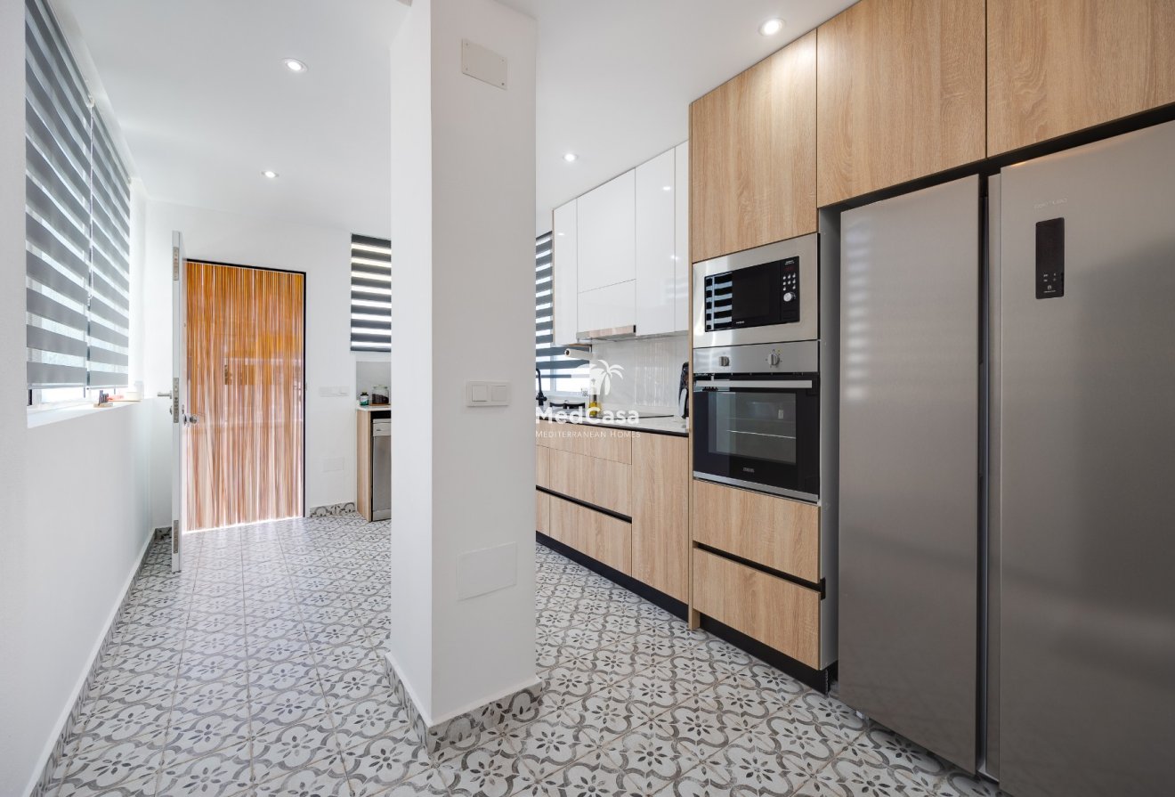 Segunda mano - Adosado esquina -
Guardamar del Segura - Guardamar