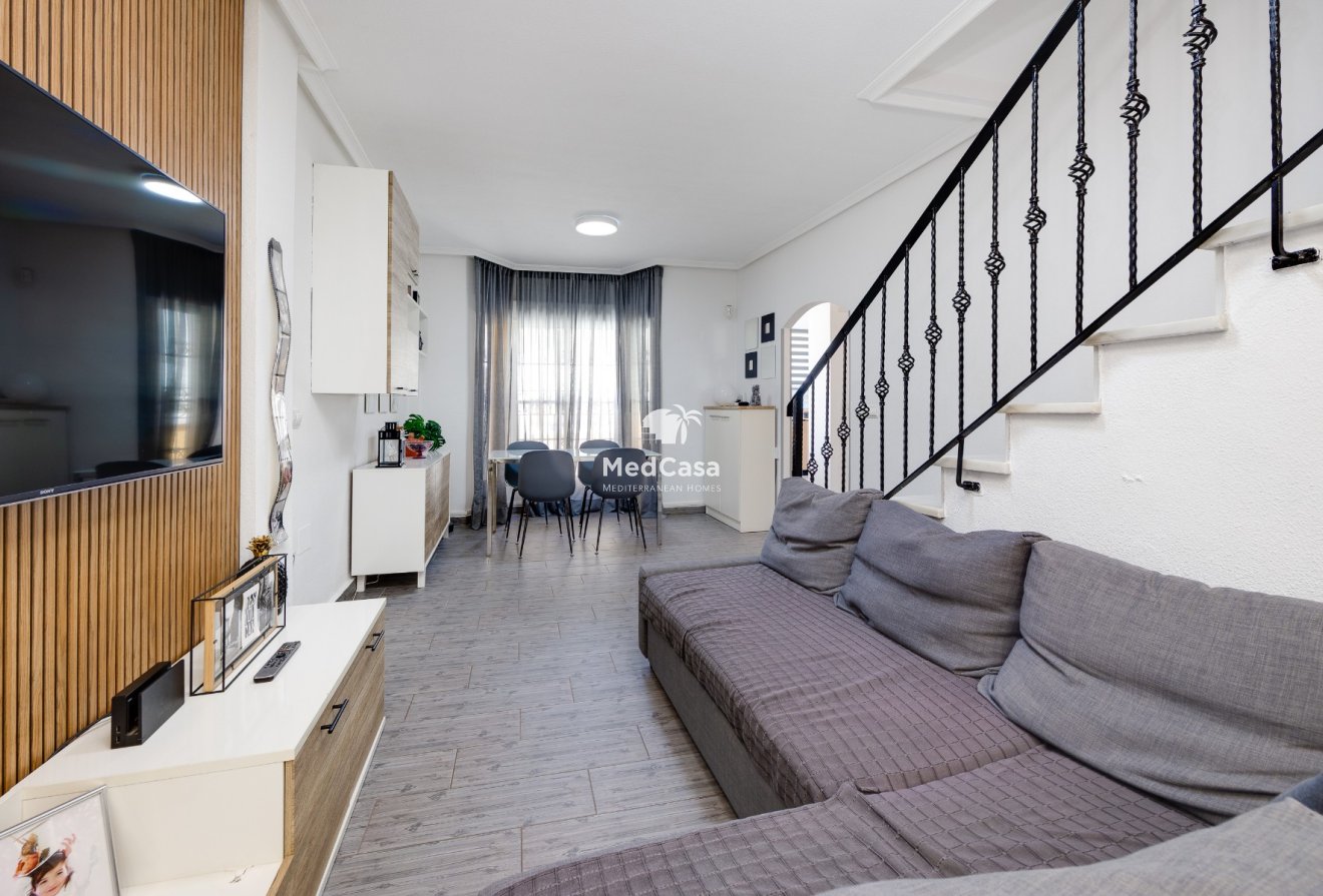 Segunda mano - Adosado esquina -
Guardamar del Segura - Guardamar