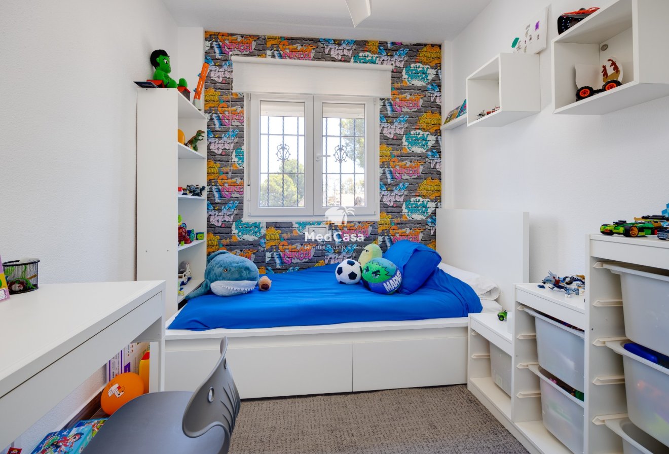 Segunda mano - Adosado esquina -
Guardamar del Segura - Guardamar