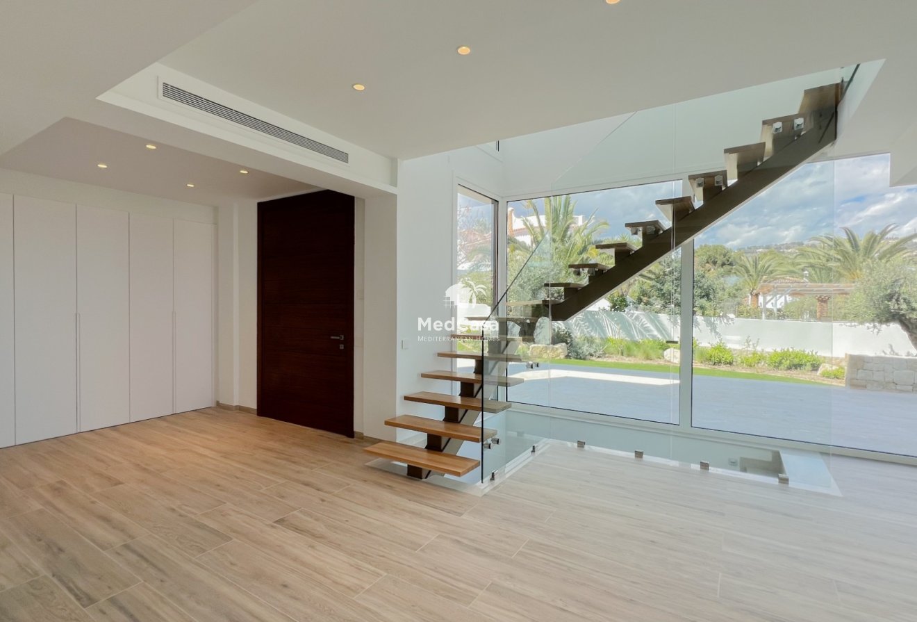 Obra nueva - Villa -
Benissa