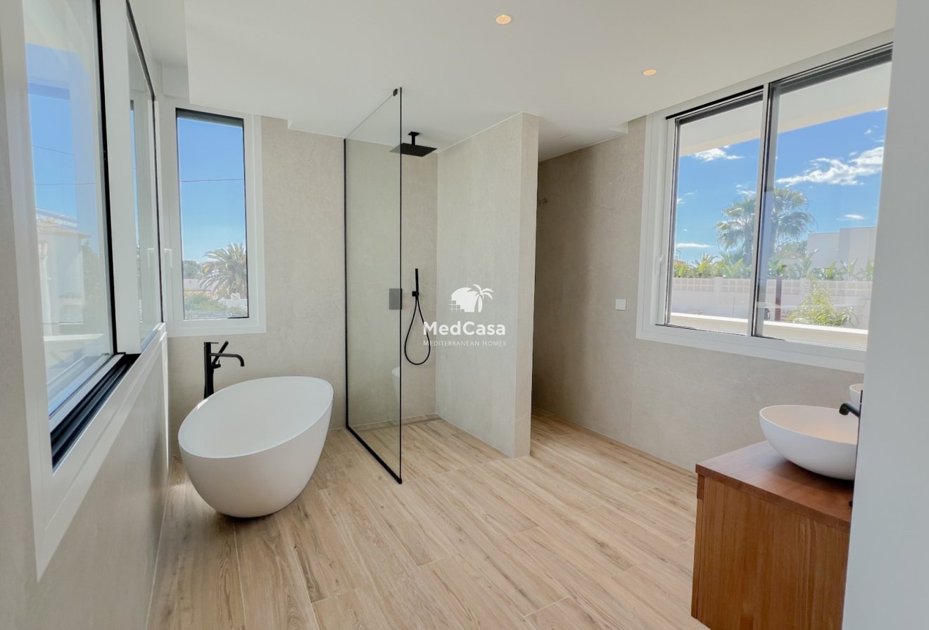 Obra nueva - Villa -
Benissa