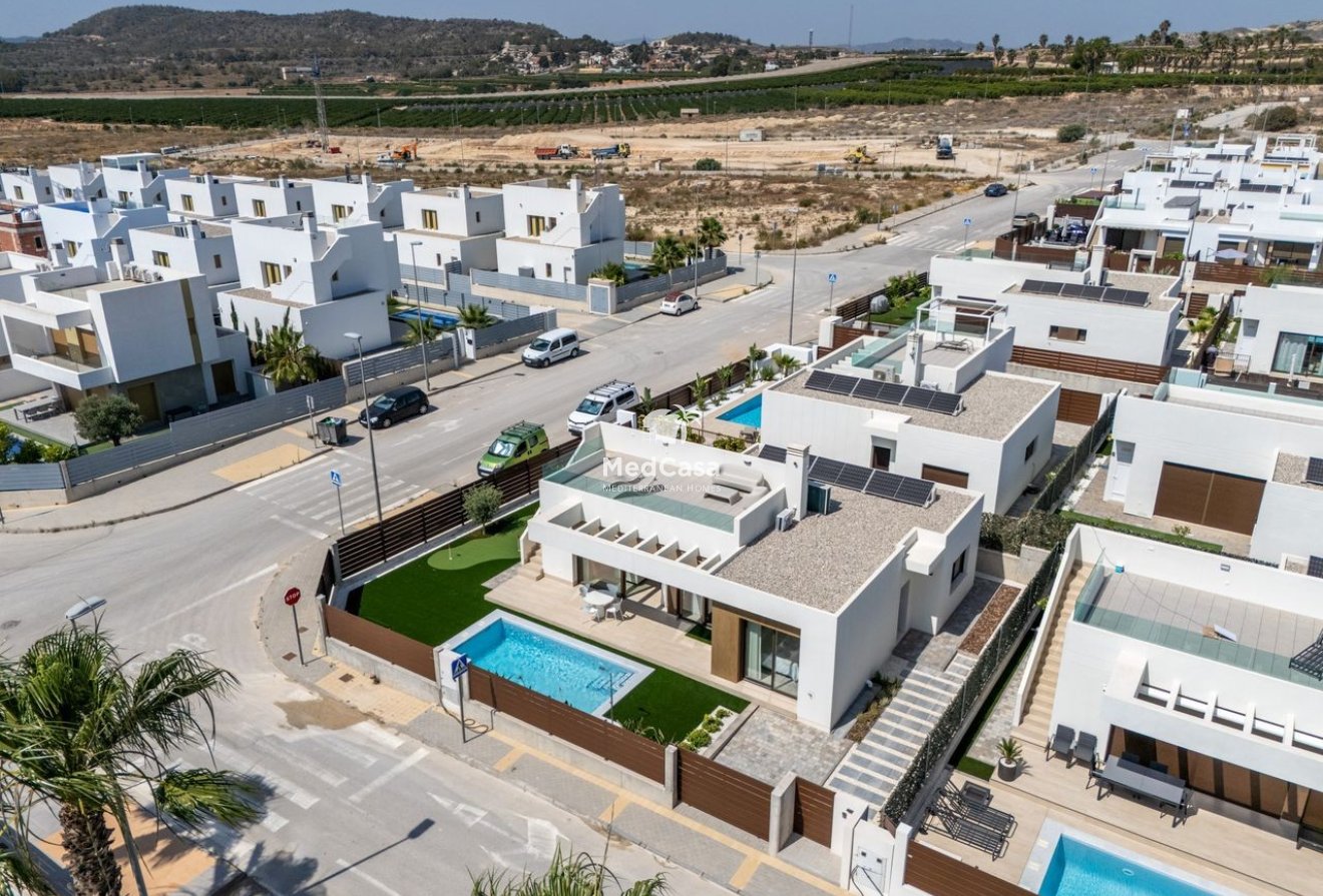 Obra nueva - Villa -
Golf Vistabella