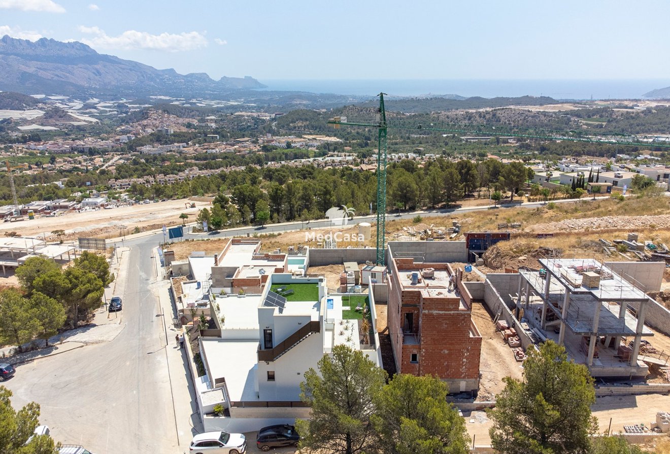 Obra nueva - Villa -
Polop de La Marina