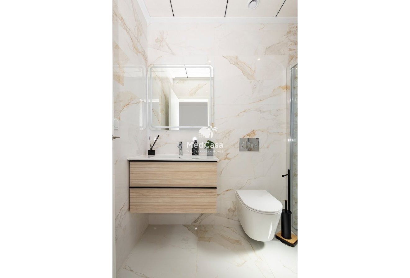 Obra nueva - Villa -
Polop de La Marina